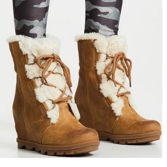 New Sorel
Joan Wedge II Shearling-Lined  Boots - Picture 3 of 16